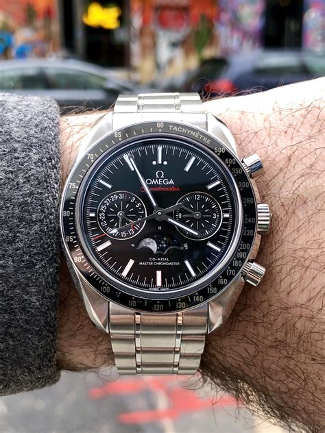 omega speedmaster moonphase watch